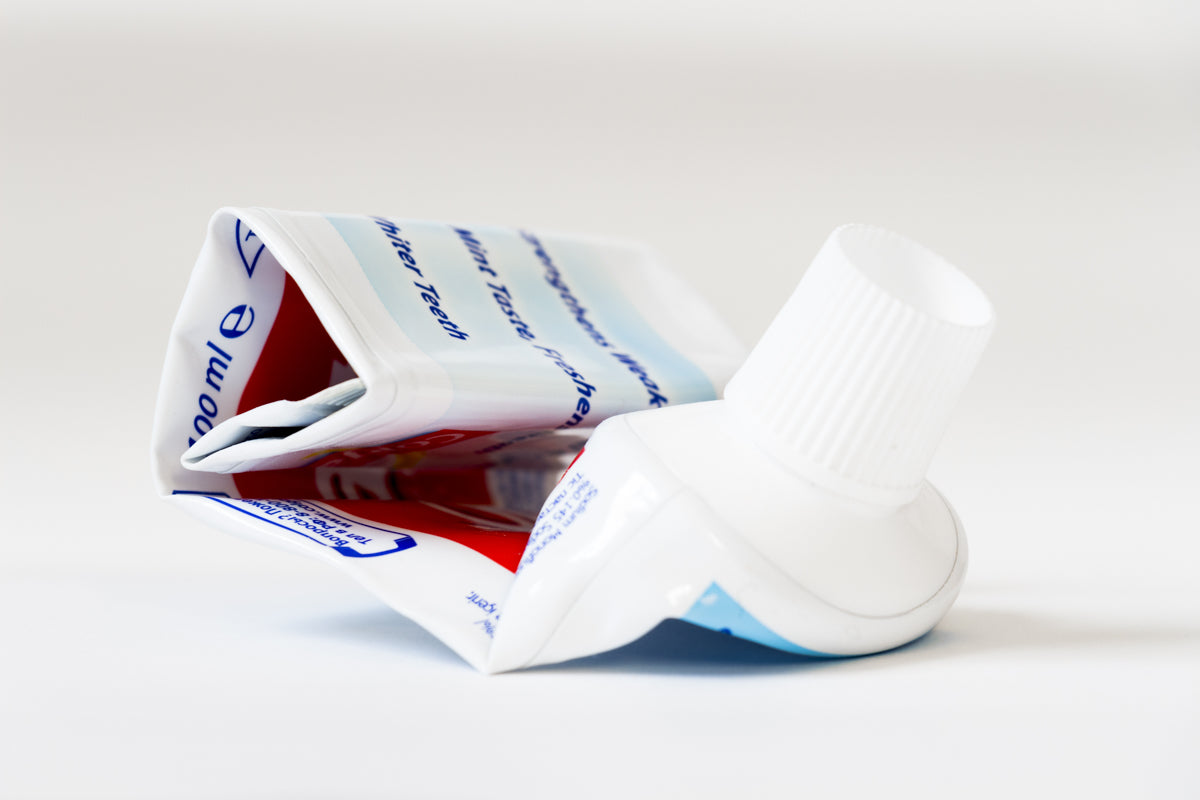 Eco-friendly Toothpaste Packaging: Why Glass Beats Plastic